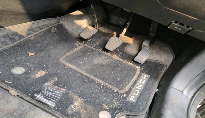 2025 Tata PUNCH PURE MT CNG, Petrol, Manual, 1,621 km, interior