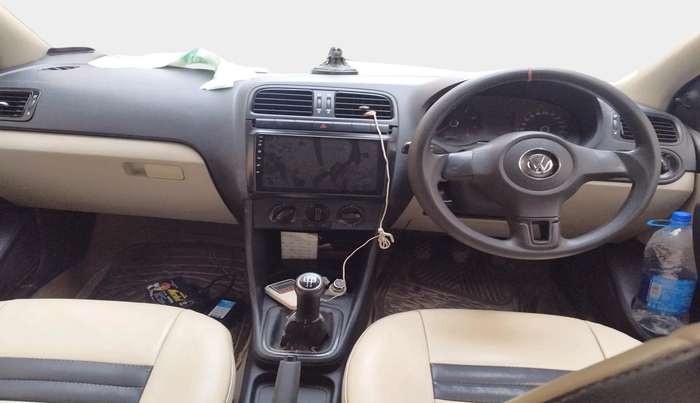 2011 Volkswagen Polo COMFORTLINE 1.2L PETROL, Petrol, Manual, 80,569 km, interior