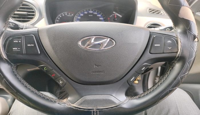 2017 Hyundai Xcent SX 1.2, Petrol, Manual, 1,49,449 km, interior