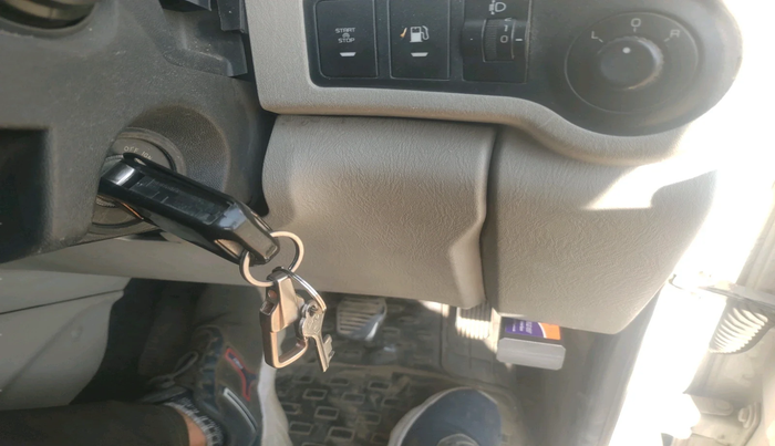 2019 Mahindra Scorpio S7, Diesel, Manual, 1,20,778 km, interior