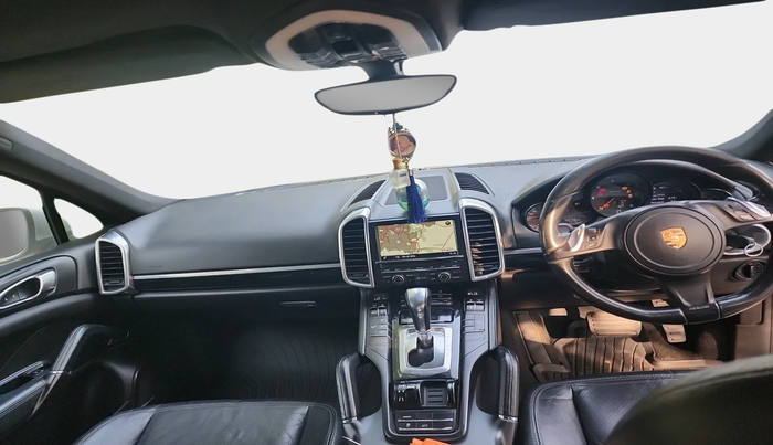 2013 Porsche Cayenne DIESEL, Diesel, Automatic, 1,28,756 km, interior