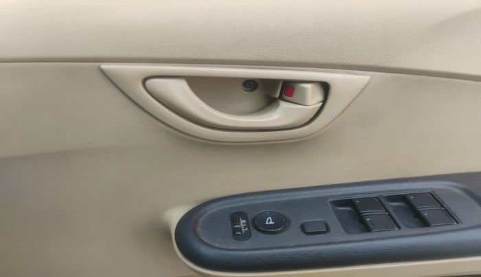 2015 Honda Amaze 1.2L I-VTEC S AT, Petrol, Automatic, 1,45,477 km, interior