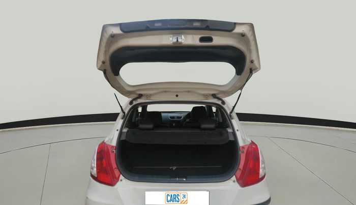 2013 Maruti Swift VXI, Petrol, Manual, 1,10,735 km, exterior