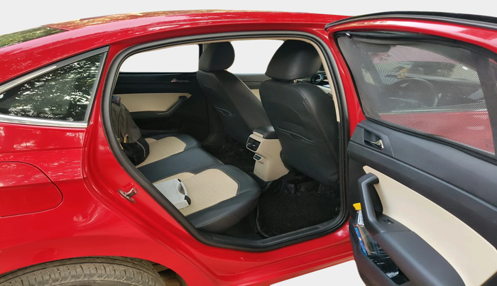 2022 Skoda SLAVIA STYLE 1.5L TSI MT, Petrol, Manual, 31,871 km, interior