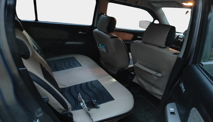 2014 Maruti Wagon R 1.0 VXI, Petrol, Manual, 1,24,404 km, interior