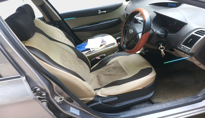 2014 Hyundai i20 SPORTZ 1.2, Petrol, Manual, 89,229 km, interior