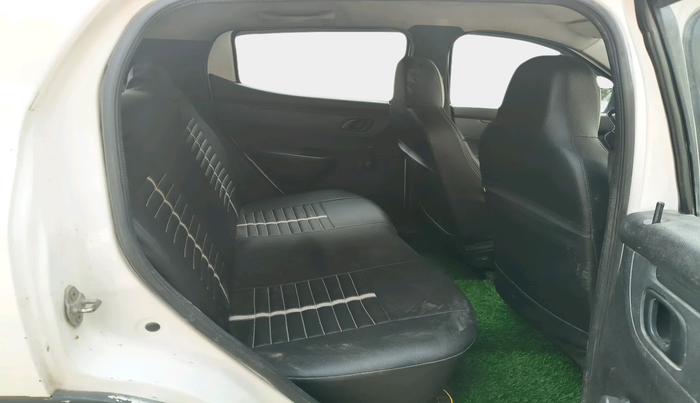 2017 Renault Kwid RXL, Petrol, Manual, 95,246 km, interior