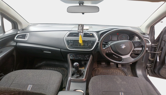 2018 Maruti S Cross DELTA 1.3, Diesel, Manual, 77,761 km, interior