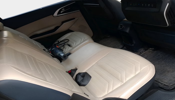 2023 KIA CARENS LUXURY PLUS 1.5 DIESEL 7 STR, Diesel, Manual, 41,428 km, interior