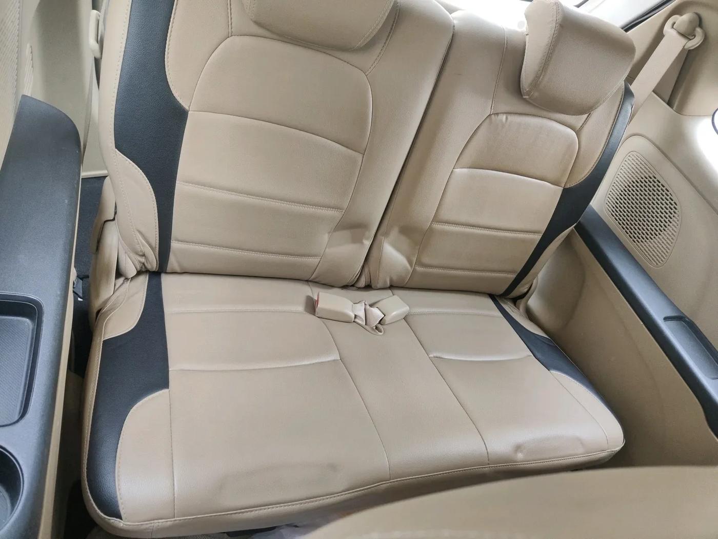 2014 Honda Mobilio 1.5L I-VTEC S, Petrol, Manual, 1,09,234 km, interior