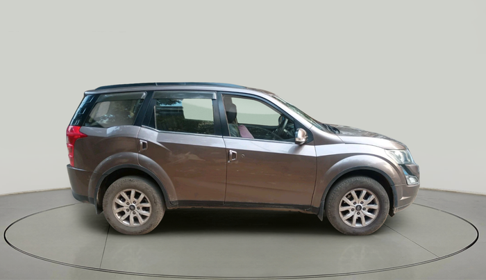 2018 Mahindra XUV500 W10, Diesel, Manual, 92,426 km, exterior