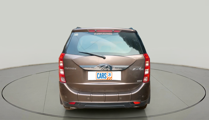 2018 Mahindra XUV500 W10, Diesel, Manual, 92,426 km, exterior