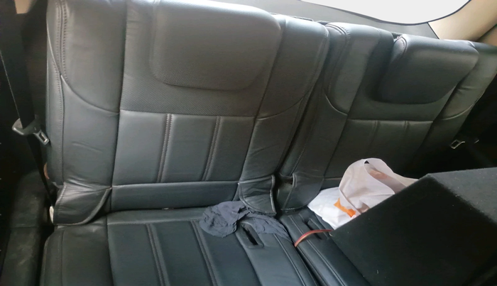 2018 Mahindra XUV500 W10, Diesel, Manual, 92,426 km, interior