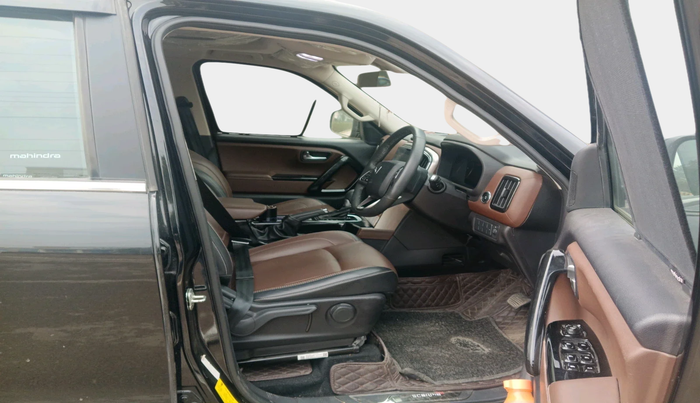 2024 Mahindra SCORPIO-N Z8 DIESEL AT 2WD 7 STR, Diesel, Automatic, 59,776 km, interior