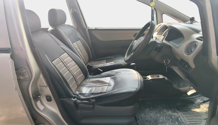 2011 Maruti Zen Estilo LXI CNG, Petrol, Manual, 1,65,374 km, interior