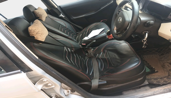 2016 Tata Zest XE PETROL, Petrol, Manual, 1,07,326 km, interior