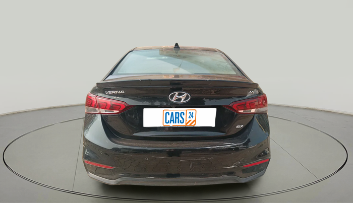 2018 Hyundai Verna 1.6 VTVT SX, Petrol, Manual, 46,246 km, exterior