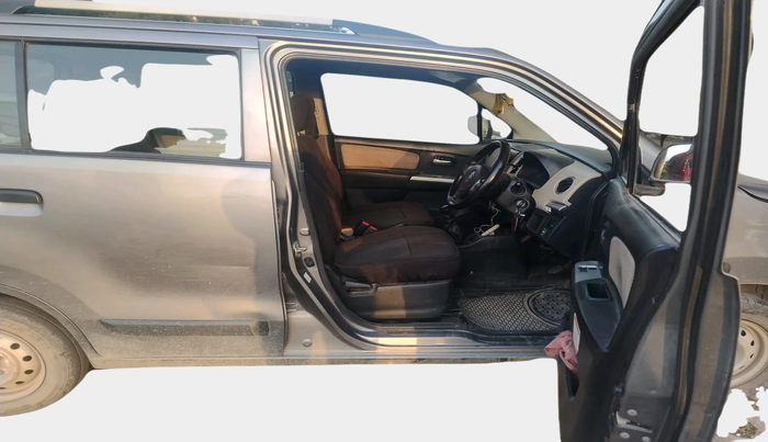 2018 Maruti Wagon R 1.0 LXI CNG, Petrol, Manual, 1,13,756 km, interior