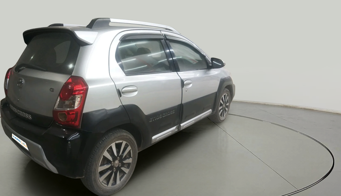 2015 Toyota Etios CROSS 1.2 G, Petrol, Manual, 70,902 km, exterior