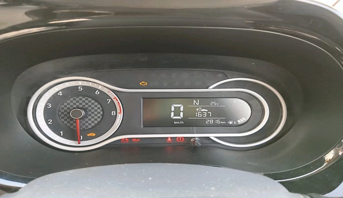 2021 Hyundai GRAND I10 NIOS SPORTZ AMT 1.2 KAPPA VTVT, Petrol, Automatic, 2,816 km, interior