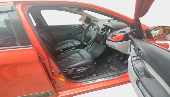 2021 Tata Tiago XZ PLUS DUAL TONE PETROL, Petrol, Manual, 42,328 km, interior