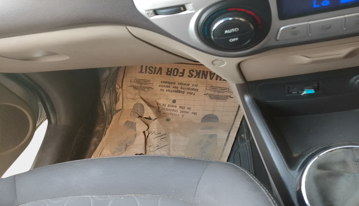 2011 Hyundai i20 SPORTZ 1.2, Petrol, Manual, 1,25,724 km, interior