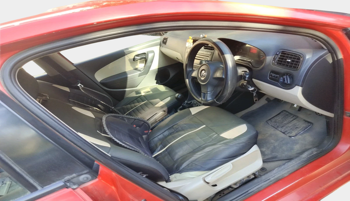 2013 Volkswagen Polo COMFORTLINE 1.2L PETROL, Petrol, Manual, 1,18,885 km, interior