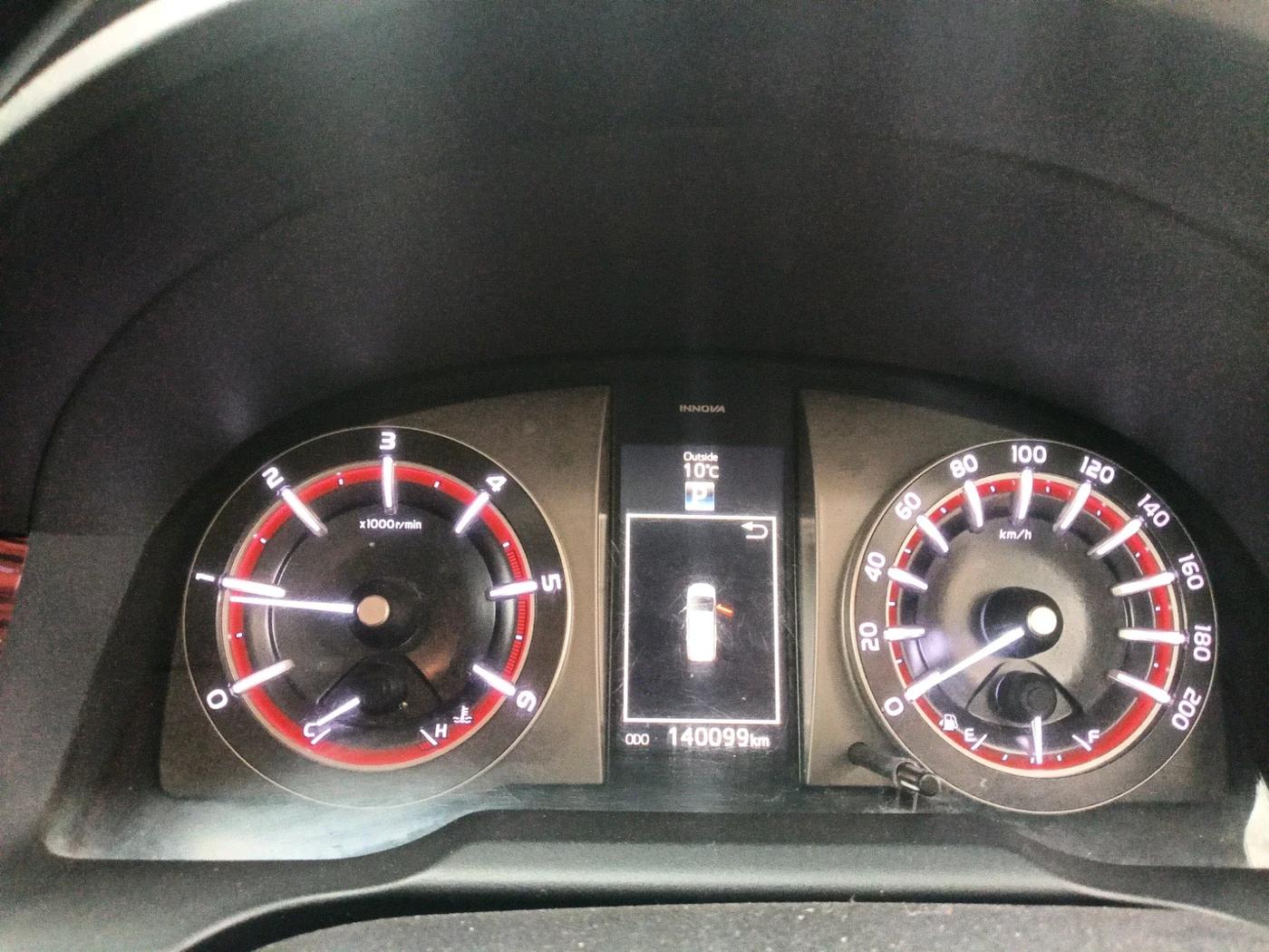2017 Toyota Innova Crysta TOURING SPORT DIESEL AT, Diesel, Automatic, 1,40,099 km, interior