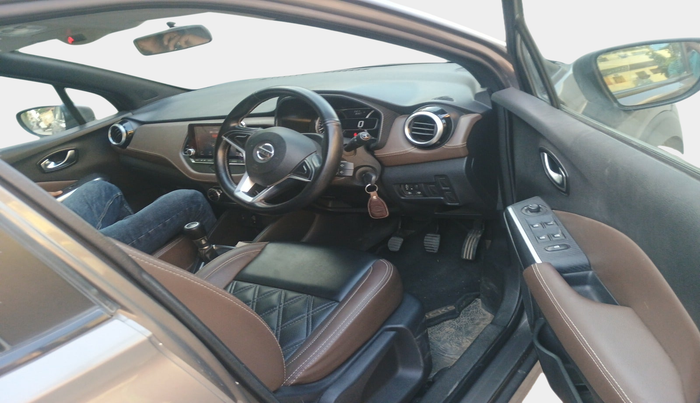 2020 Nissan Kicks XV 1.5, Petrol, Manual, 55,000 km, interior