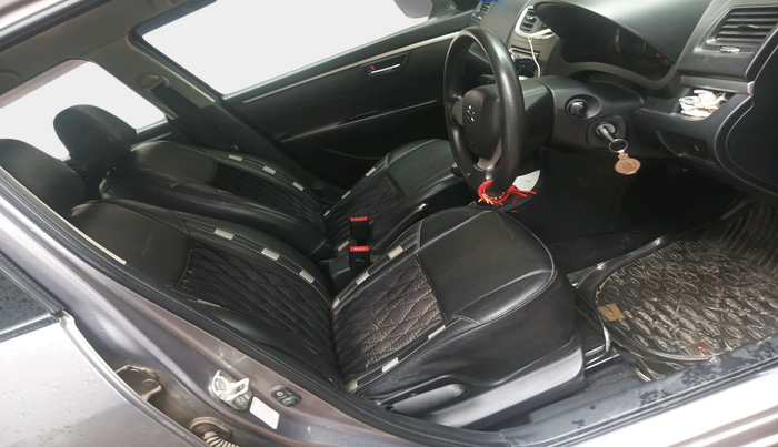 2013 Maruti Swift VXI, Petrol, Manual, 63,990 km, interior