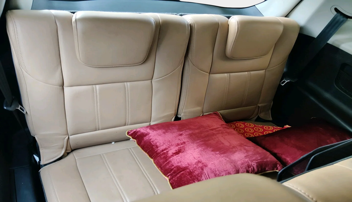 2021 Mahindra XUV500 W11, Diesel, Manual, 85,145 km, interior