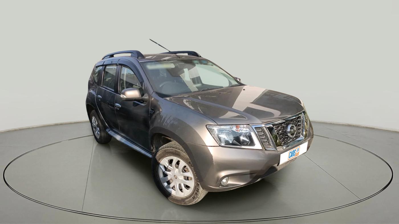 2018 Nissan Terrano XL (P), Petrol, Manual, 1,18,038 km, exterior