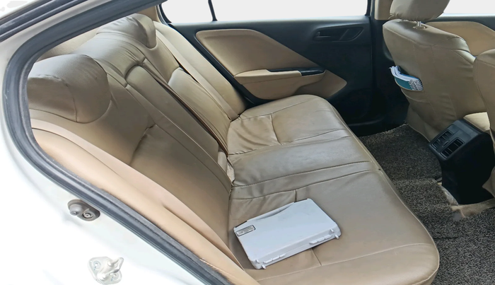 2016 Honda City 1.5L I-DTEC SV, Diesel, Manual, 1,58,077 km, interior