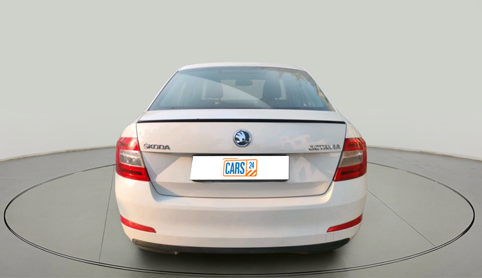 2015 Skoda Octavia ELEGANCE 1.8 TSI AT, Petrol, Automatic, 1,06,298 km, exterior