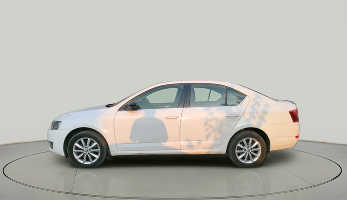 2015 Skoda Octavia ELEGANCE 1.8 TSI AT, Petrol, Automatic, 1,06,298 km, exterior