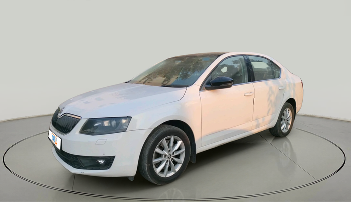 2015 Skoda Octavia ELEGANCE 1.8 TSI AT, Petrol, Automatic, 1,06,298 km, exterior