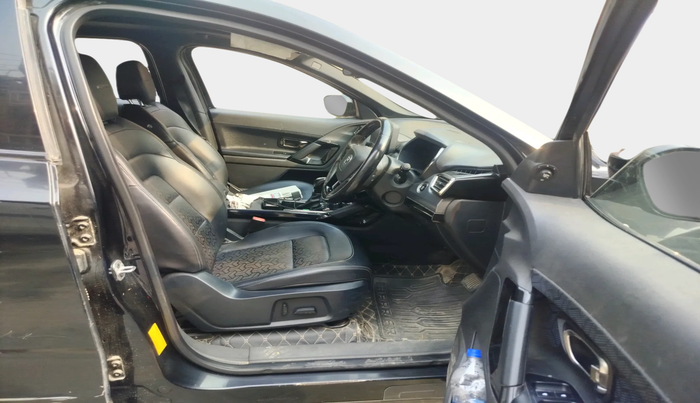 2021 Tata Harrier XZA PLUS 2.0L DARK EDITION, Diesel, Automatic, 1,15,143 km, interior