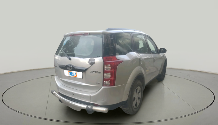 2016 Mahindra XUV500 W6 AT, Diesel, Automatic, 57,422 km, exterior