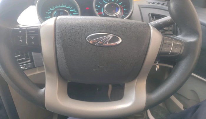 2016 Mahindra XUV500 W6 AT, Diesel, Automatic, 57,422 km, interior