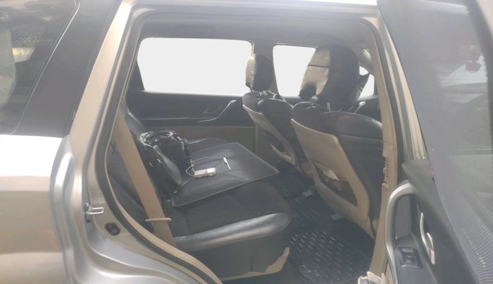 2016 Mahindra XUV500 W6 AT, Diesel, Automatic, 57,422 km, interior