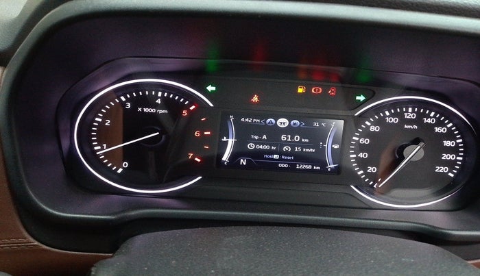 2024 Mahindra SCORPIO-N Z4 DIESEL MT 2WD 7 STR, Diesel, Manual, 12,268 km, interior