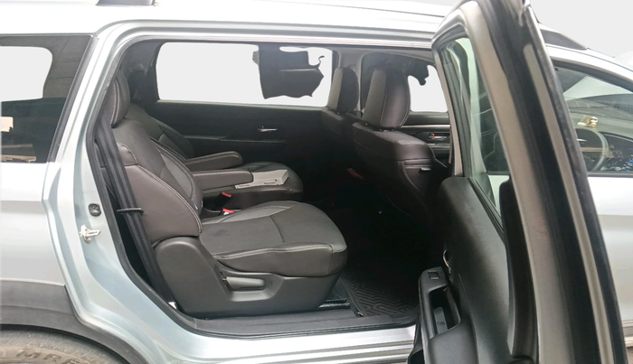 2022 Maruti XL6 ALPHA AT, Petrol, Automatic, 15,415 km, interior