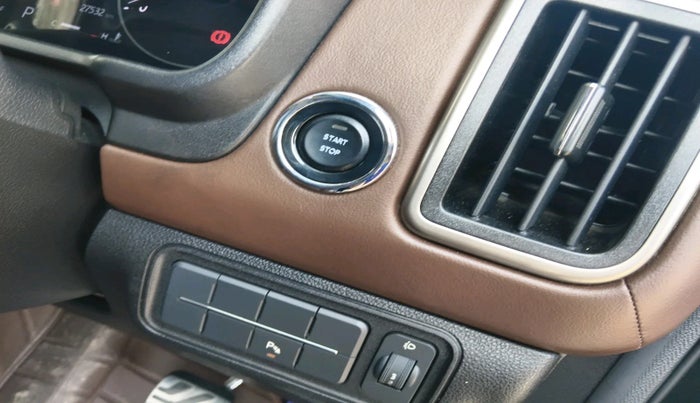 2023 Mahindra SCORPIO-N Z8 L PETROL AT 7 STR, Petrol, Automatic, 27,532 km, interior