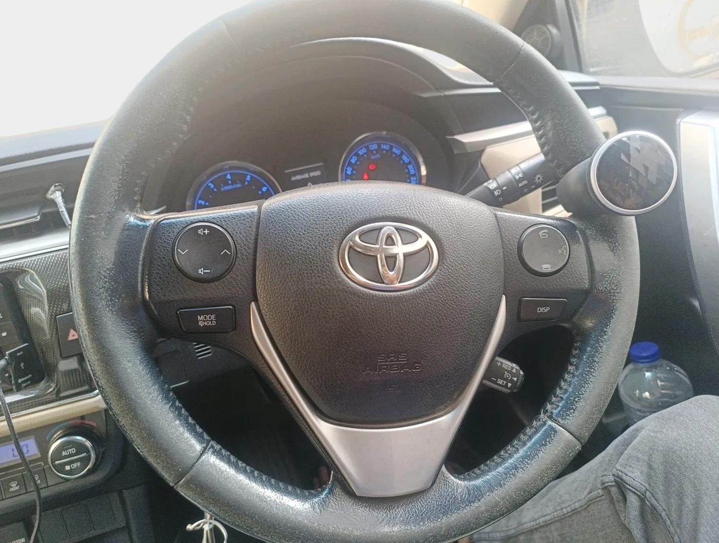 2015 Toyota Corolla Altis VL CVT PETROL, Petrol, Automatic, 1,18,582 km, interior