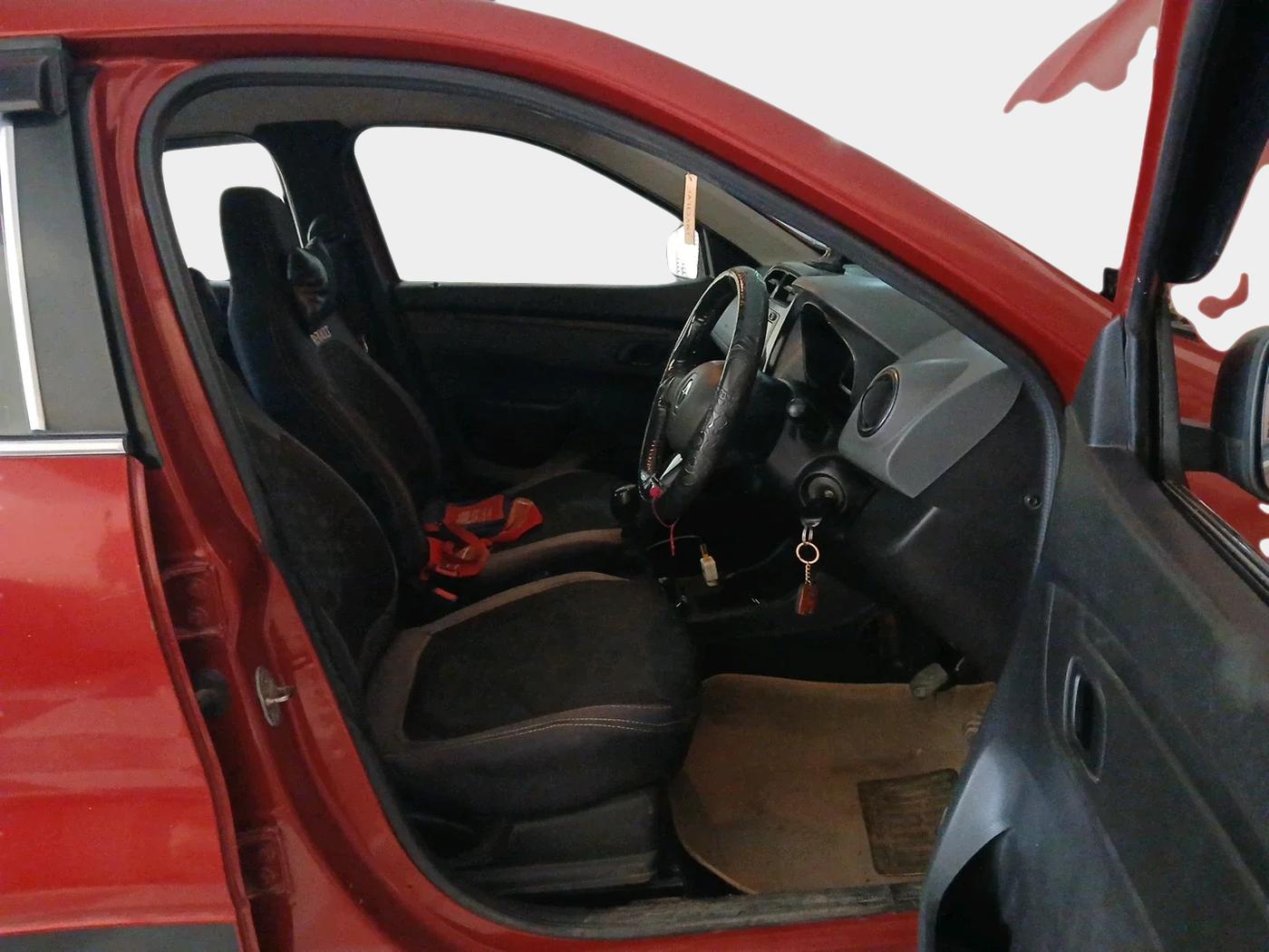 2017 Renault Kwid RXT 0.8, Petrol, Manual, 54,586 km, interior
