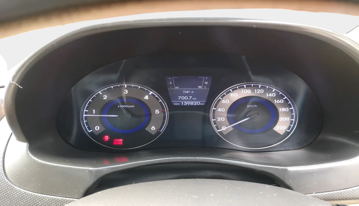 2012 Hyundai Verna FLUIDIC 1.6 CRDI SX, Diesel, Manual, 1,39,820 km, interior