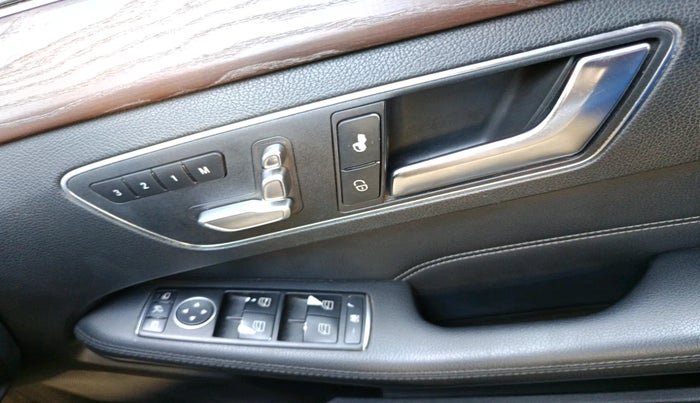 2014 Mercedes Benz E Class E 250 CDI AVANTGARDE, Diesel, Automatic, 56,771 km, interior