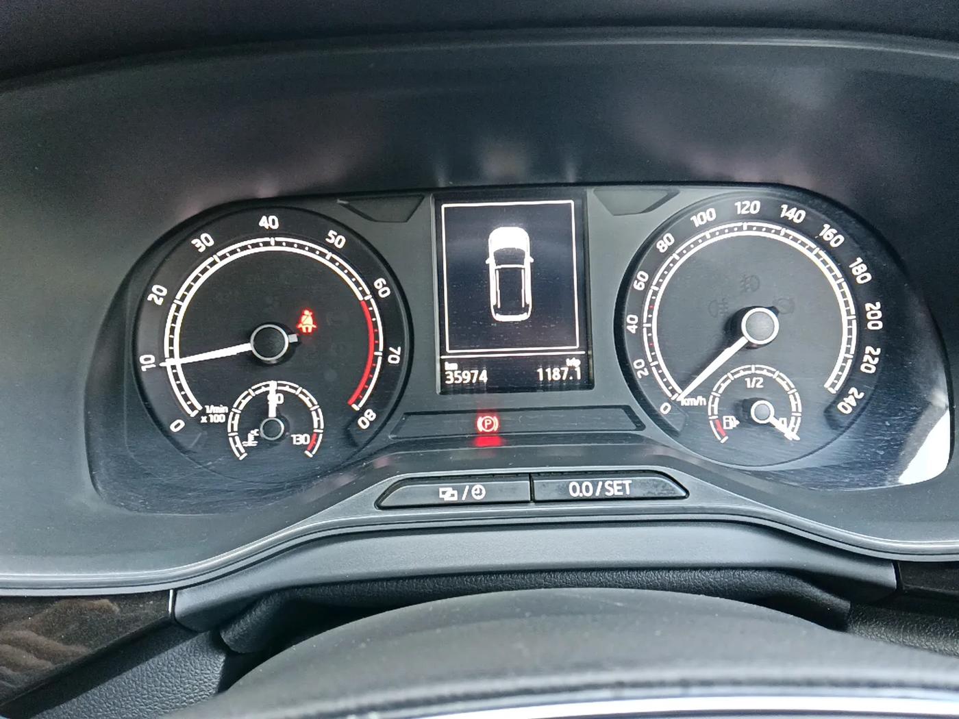2022 Skoda KUSHAQ STYLE 1.5L TSI DSG, Petrol, Automatic, 35,974 km, interior