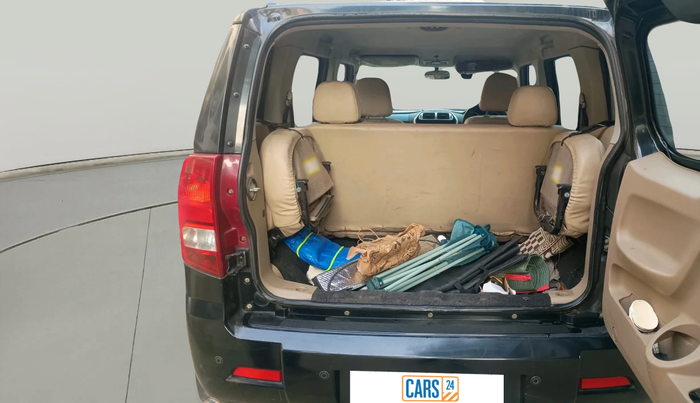 2016 Mahindra TUV300 T8, Diesel, Manual, 1,13,304 km, exterior