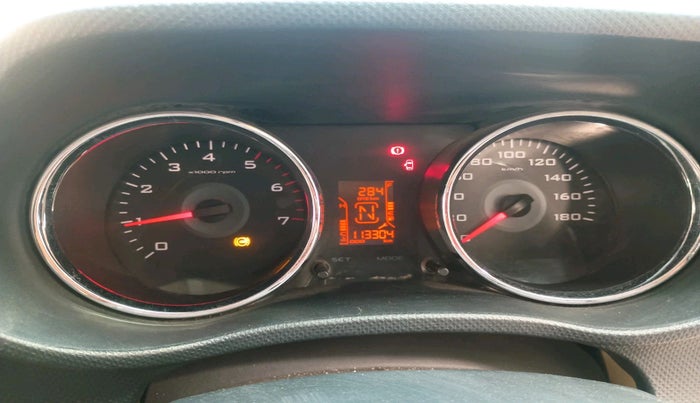 2016 Mahindra TUV300 T8, Diesel, Manual, 1,13,304 km, interior